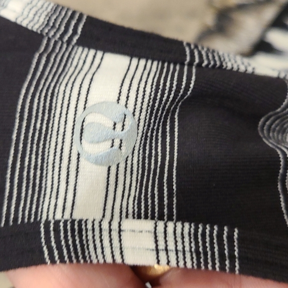 Lululemon Cool Racerback Capilano Stripe Black White tank top - Picture 11 of 11